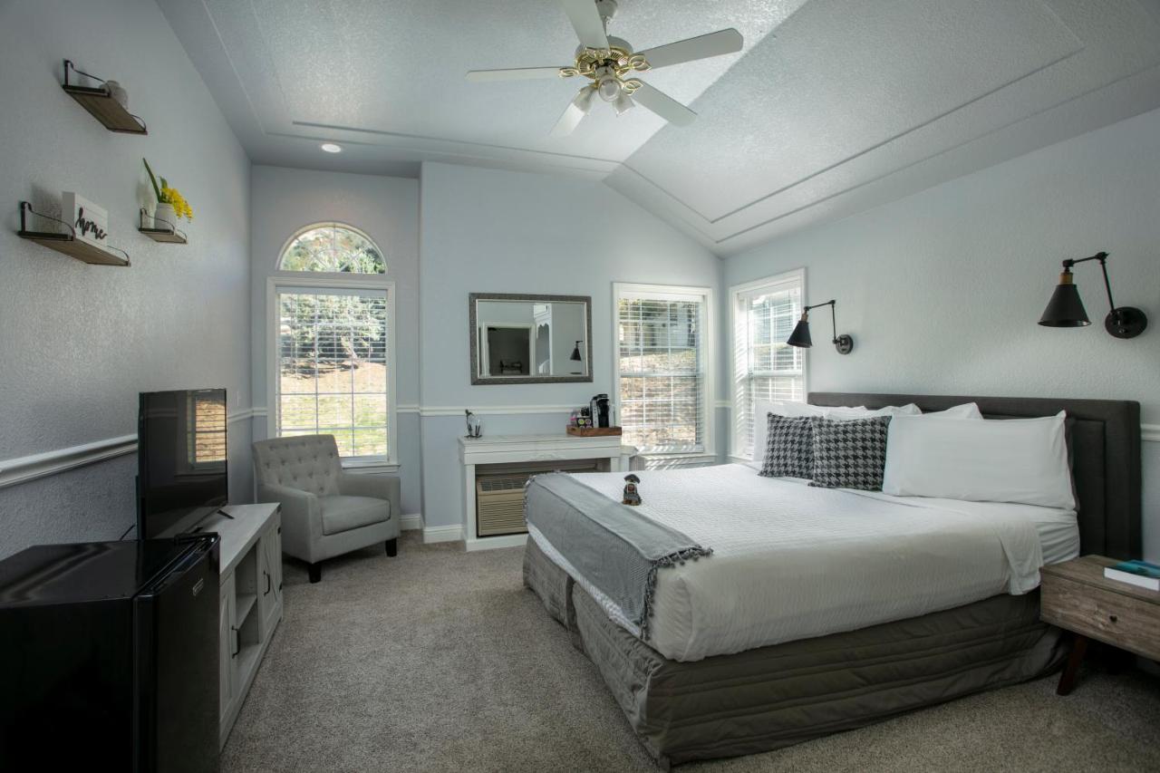 Hounds Tooth Inn Oakhurst Exteriör bild