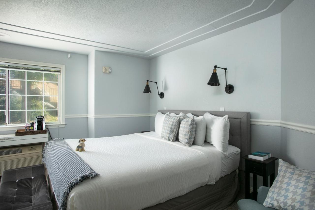 Hounds Tooth Inn Oakhurst Exteriör bild